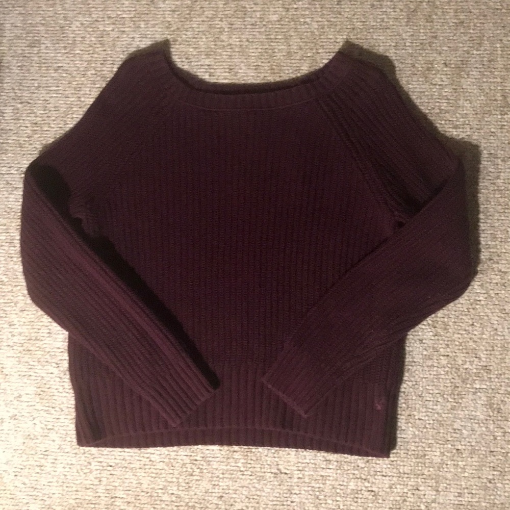 American Eagle wine burgundy knit sweater